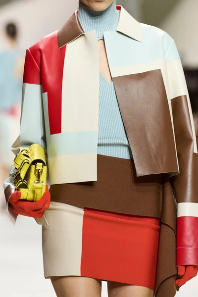 Look 39